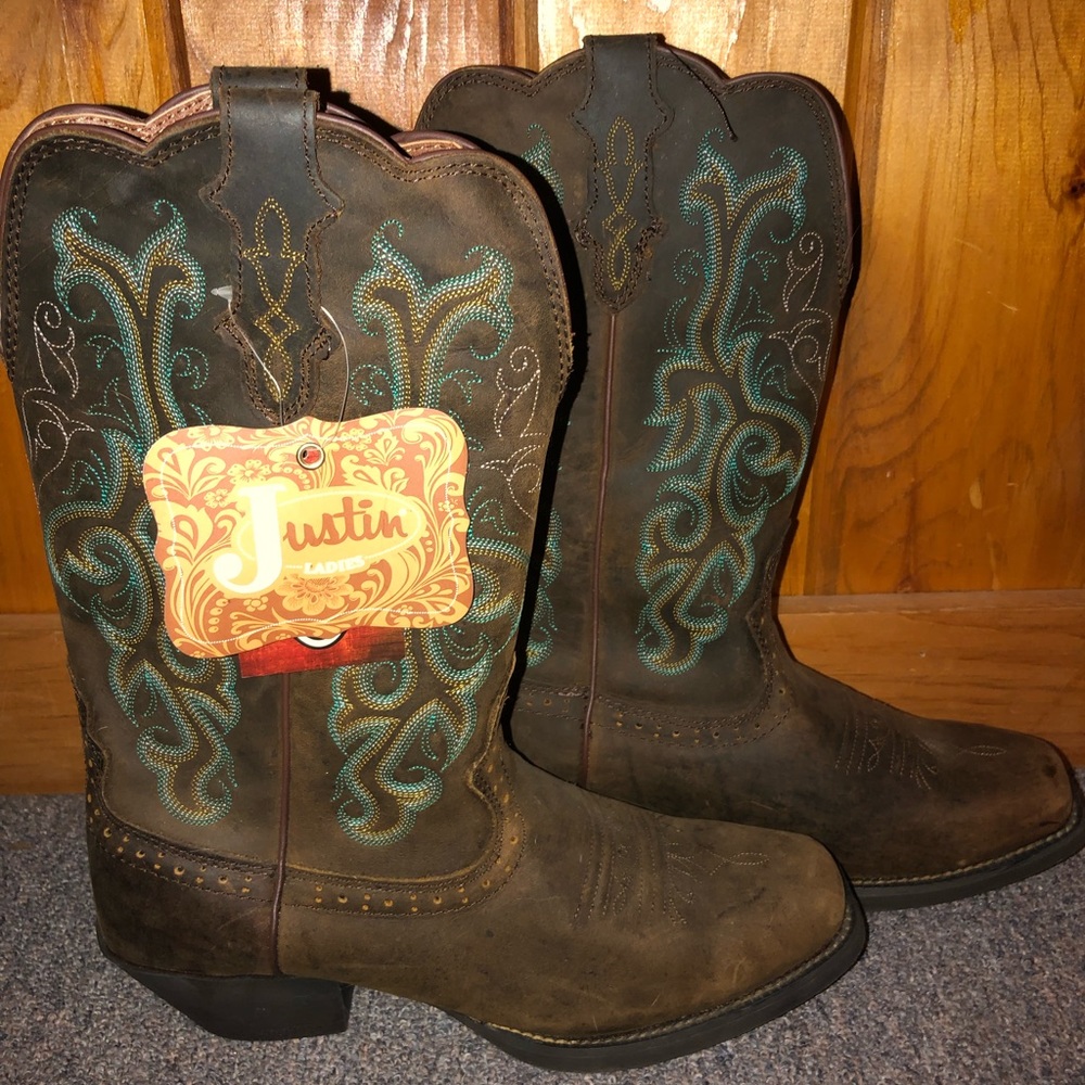 Justin Ladies Cowgirl Boots